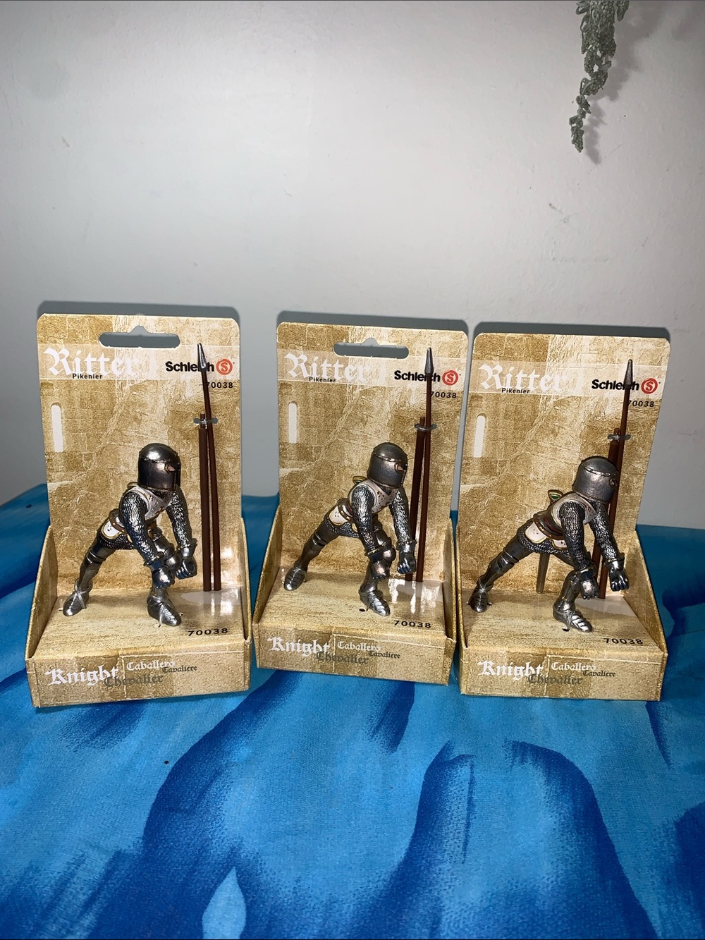 Schleich Knights - Set of 3 - Pikeman